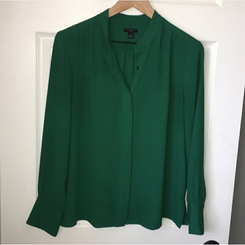 Green Ann Taylor flowy blouse